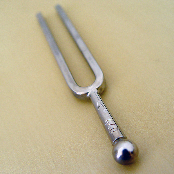 Stimmgabel, die