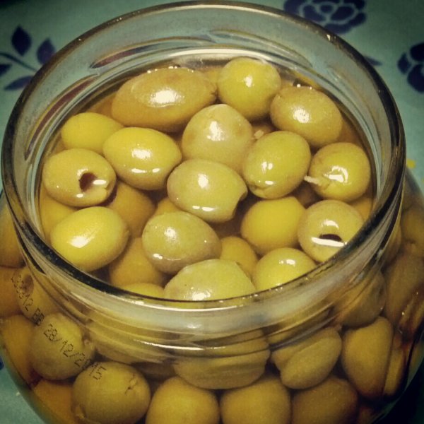 Olive, die